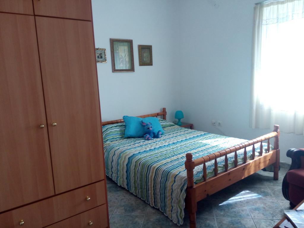 Anastasia - Efthimios Apartments Agios Konstantinos  외부 사진