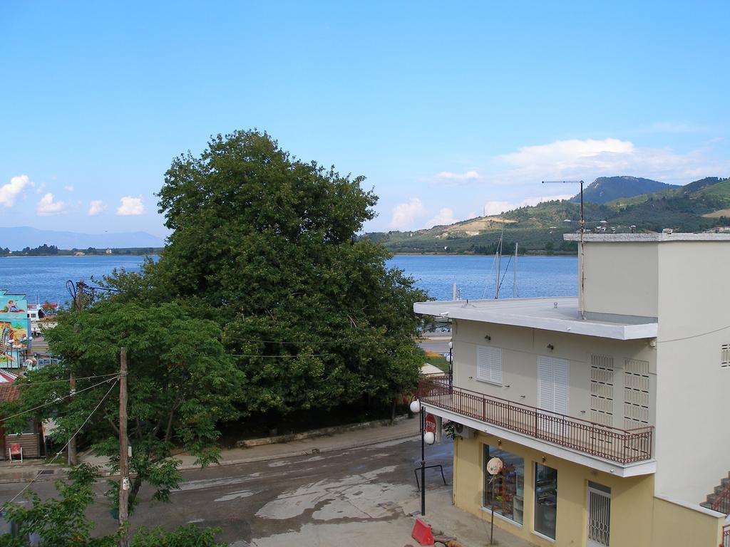 Anastasia - Efthimios Apartments Agios Konstantinos  외부 사진