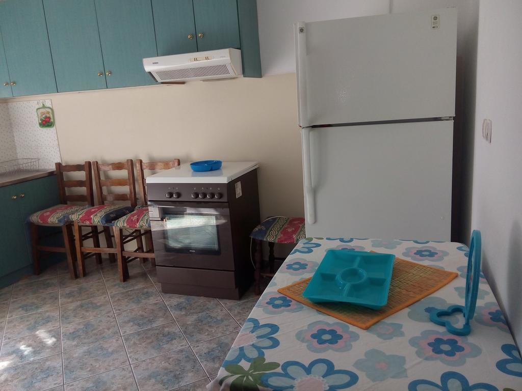 Anastasia - Efthimios Apartments Agios Konstantinos  외부 사진