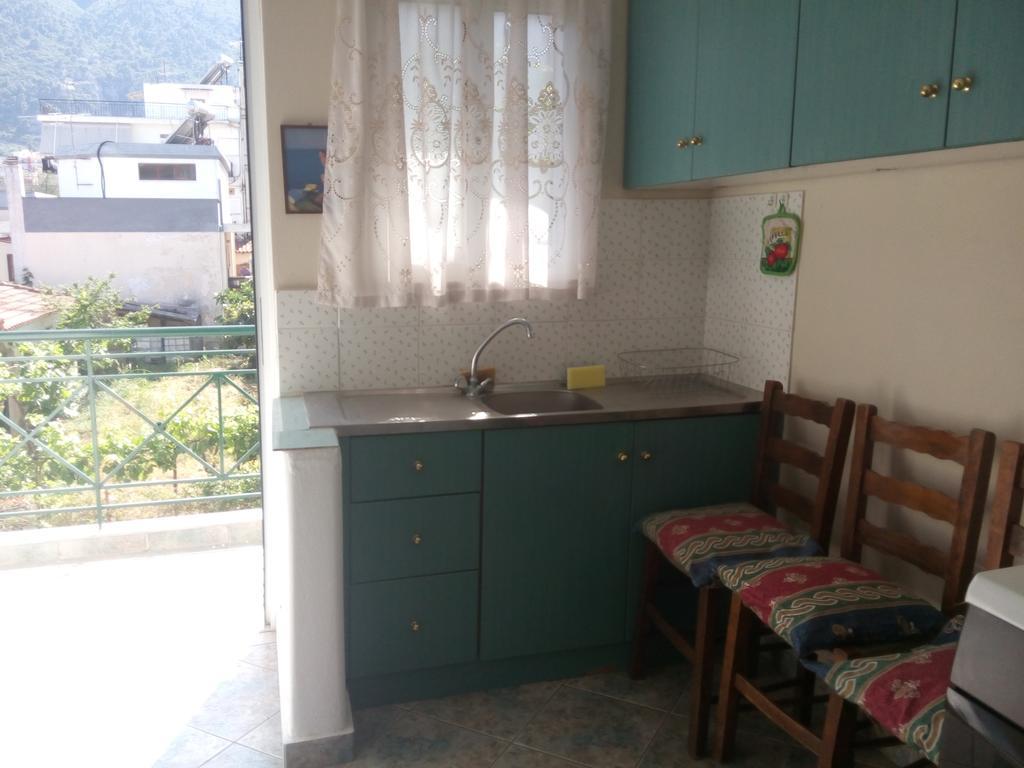 Anastasia - Efthimios Apartments Agios Konstantinos  외부 사진