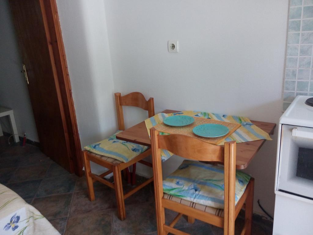 Anastasia - Efthimios Apartments Agios Konstantinos  외부 사진